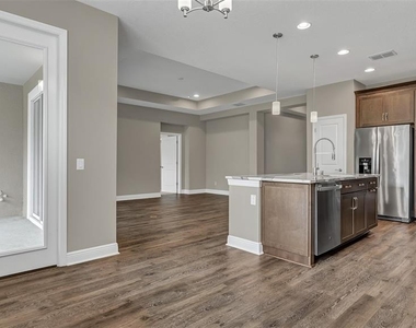 19455 Redwood Point Drive - Photo Thumbnail 10