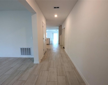 10171 Boger Ranch Ct - Photo Thumbnail 3
