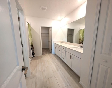 10171 Boger Ranch Ct - Photo Thumbnail 14