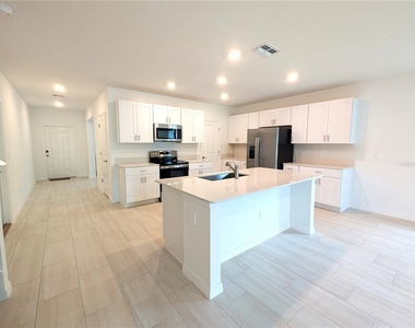 10171 Boger Ranch Ct - Photo Thumbnail 5