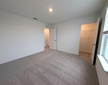10171 Boger Ranch Ct - Photo Thumbnail 19