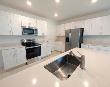 10171 Boger Ranch Ct - Photo Thumbnail 6