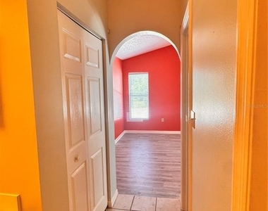 2070 Sarah Louise Drive - Photo Thumbnail 25