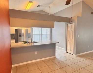 2070 Sarah Louise Drive - Photo Thumbnail 9