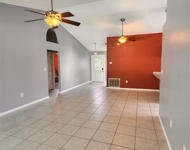 2070 Sarah Louise Drive - Photo Thumbnail 13