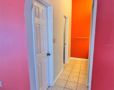 2070 Sarah Louise Drive - Photo Thumbnail 21