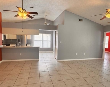 2070 Sarah Louise Drive - Photo Thumbnail 11