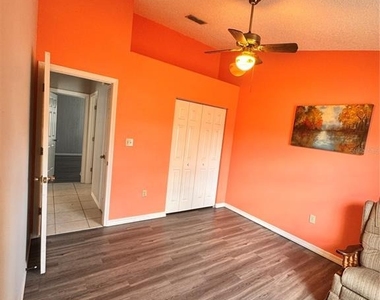 2070 Sarah Louise Drive - Photo Thumbnail 27