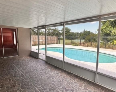 2070 Sarah Louise Drive - Photo Thumbnail 34