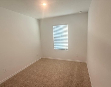 17209 English Chestnut Way - Photo Thumbnail 15