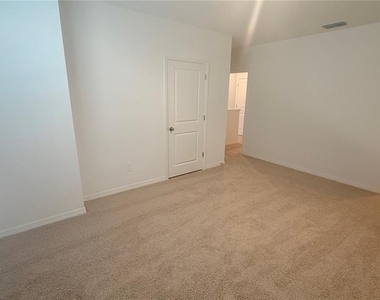 17209 English Chestnut Way - Photo Thumbnail 12