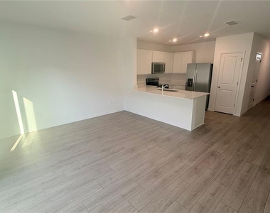 17209 English Chestnut Way - Photo Thumbnail 5