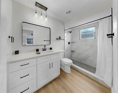6512 Senegal Palm Way - Photo Thumbnail 18