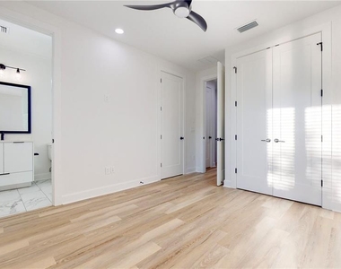 1520 N Pierce Street - Photo Thumbnail 25