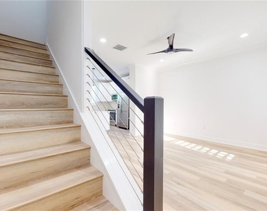 1520 N Pierce Street - Photo Thumbnail 18