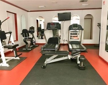 4090 Nw 42nd Avenue - Photo Thumbnail 11