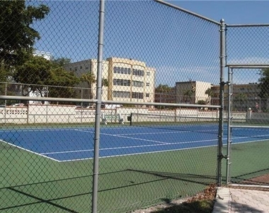 4090 Nw 42nd Avenue - Photo Thumbnail 12