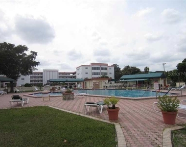4090 Nw 42nd Avenue - Photo Thumbnail 10