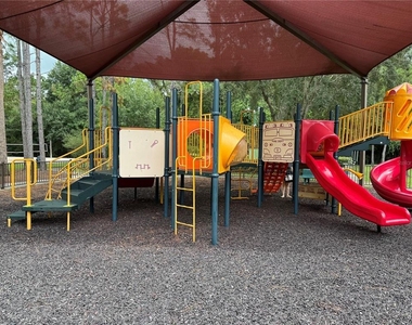 30316 Elderwood Drive - Photo Thumbnail 37