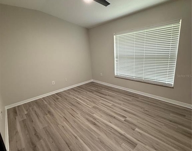 30316 Elderwood Drive - Photo Thumbnail 11