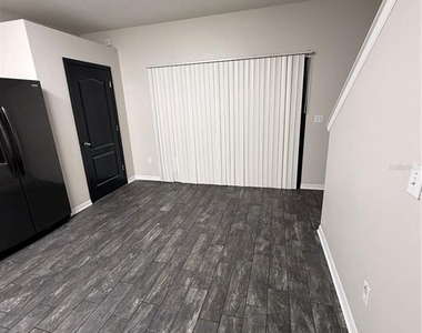 30316 Elderwood Drive - Photo Thumbnail 6