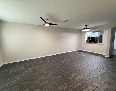 30316 Elderwood Drive - Photo Thumbnail 34
