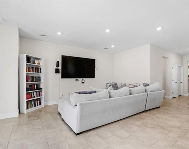 5689 Hawks Cay Street - Photo Thumbnail 5