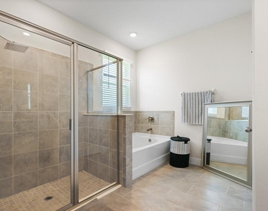 5689 Hawks Cay Street - Photo Thumbnail 9
