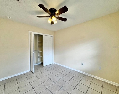 10015 N Aster Avenue - Photo Thumbnail 14