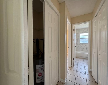 10015 N Aster Avenue - Photo Thumbnail 12