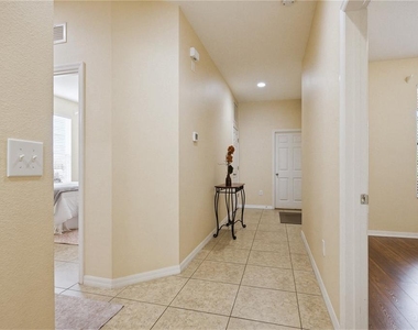 2211 Barracuda Court - Photo Thumbnail 3