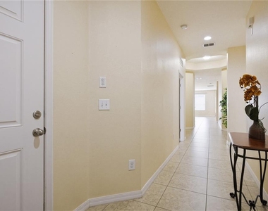 2211 Barracuda Court - Photo Thumbnail 2