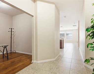 2211 Barracuda Court - Photo Thumbnail 19