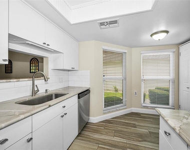 4638 Sheffield Drive - Photo Thumbnail 9