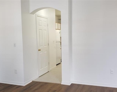 6138 Olivedale Drive - Photo Thumbnail 2