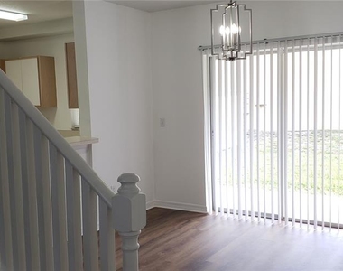 6138 Olivedale Drive - Photo Thumbnail 8