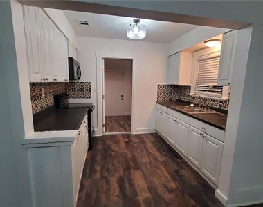 1034 16th Avenue S - Photo Thumbnail 14