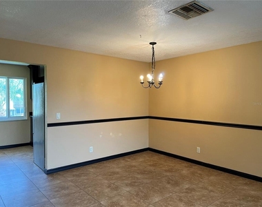 22481 Westchester Boulevard - Photo Thumbnail 7