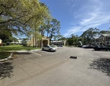 12326 Berkeley Square Drive - Photo Thumbnail 25