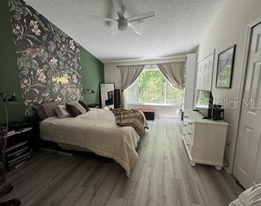 12326 Berkeley Square Drive - Photo Thumbnail 11