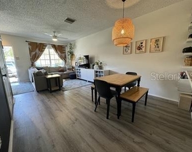 12326 Berkeley Square Drive - Photo Thumbnail 6