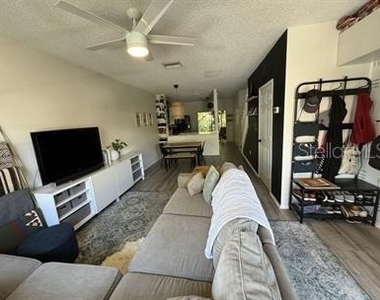 12326 Berkeley Square Drive - Photo Thumbnail 4
