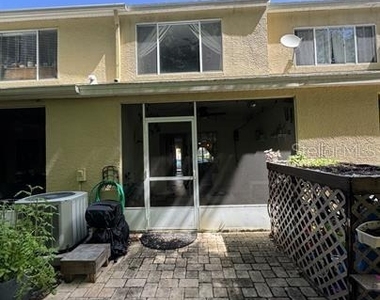 12326 Berkeley Square Drive - Photo Thumbnail 9