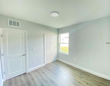 1030 Nw 57th Court - Photo Thumbnail 4