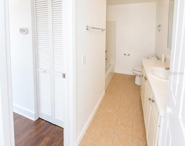1218 Bermuda Lakes Lane - Photo Thumbnail 15
