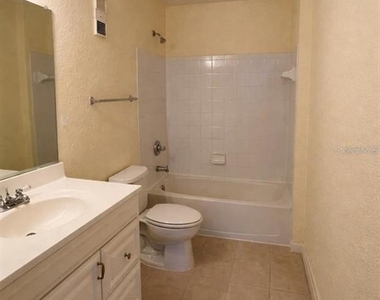 13025 Mulberry Park Drive - Photo Thumbnail 6