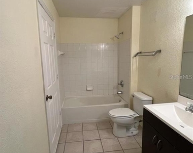 13025 Mulberry Park Drive - Photo Thumbnail 8