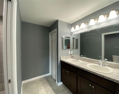 4004 Sw 138th Place - Photo Thumbnail 14