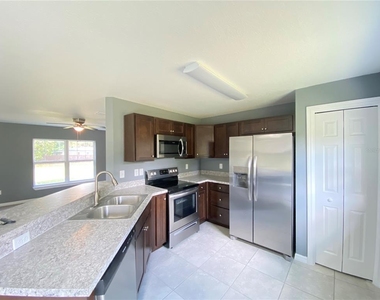 4004 Sw 138th Place - Photo Thumbnail 5