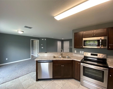 4004 Sw 138th Place - Photo Thumbnail 8